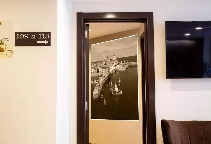 פונדק Alojamiento Catamarán