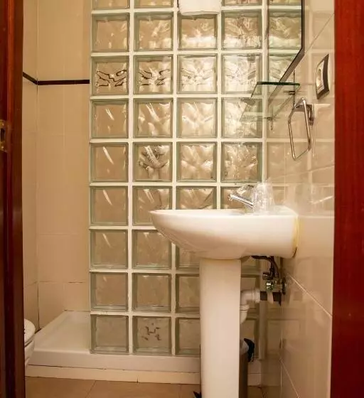 פונדק Alojamiento Catamarán