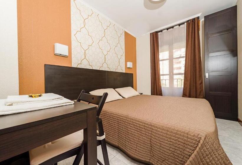 簡易ホテル Alojamiento Catamarán