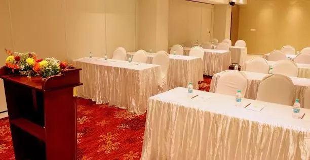 酒店 Amrapali Grand