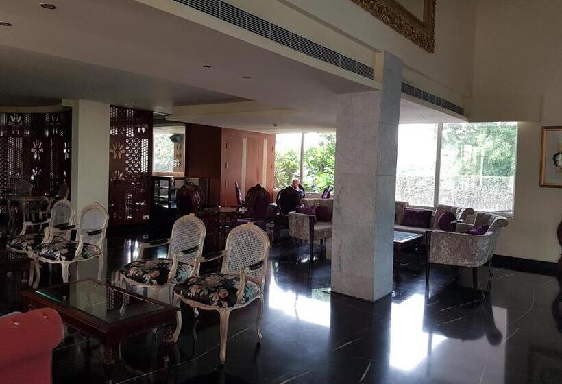 هتل Atrio  By Devam