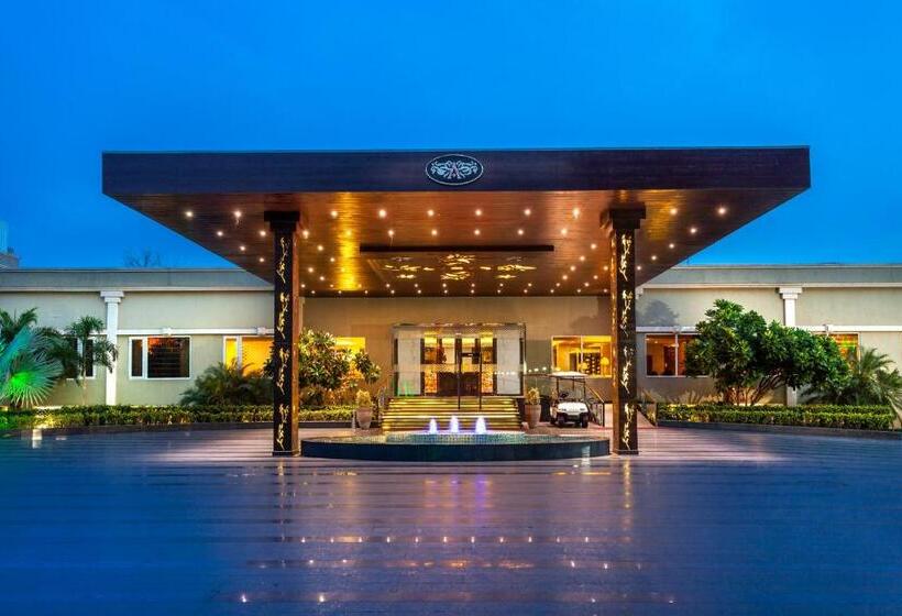 هتل Atrio  By Devam