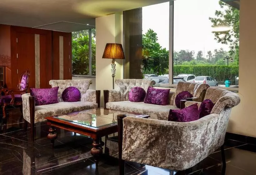 فندق Atrio  By Devam