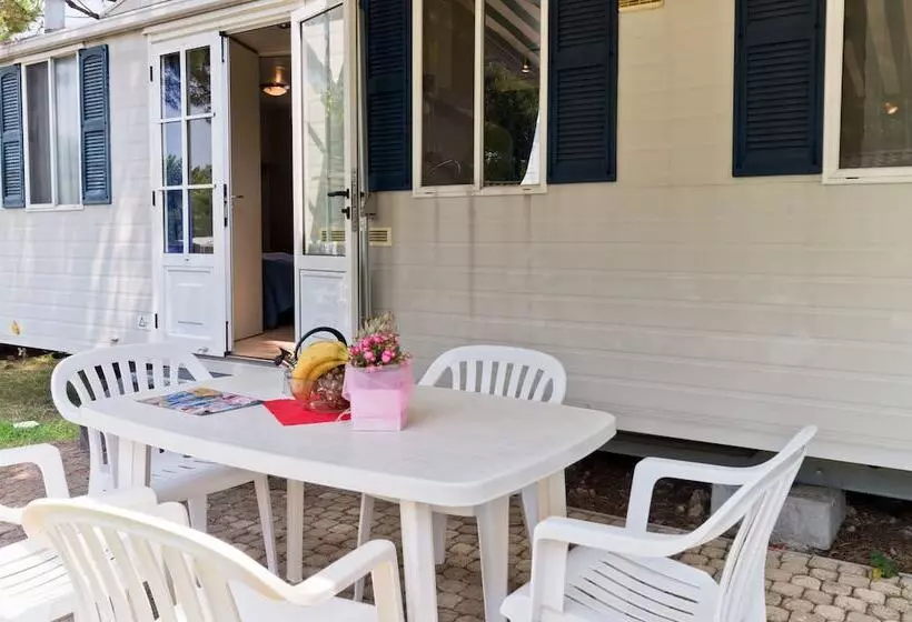 هتل Campeggio Del Garda