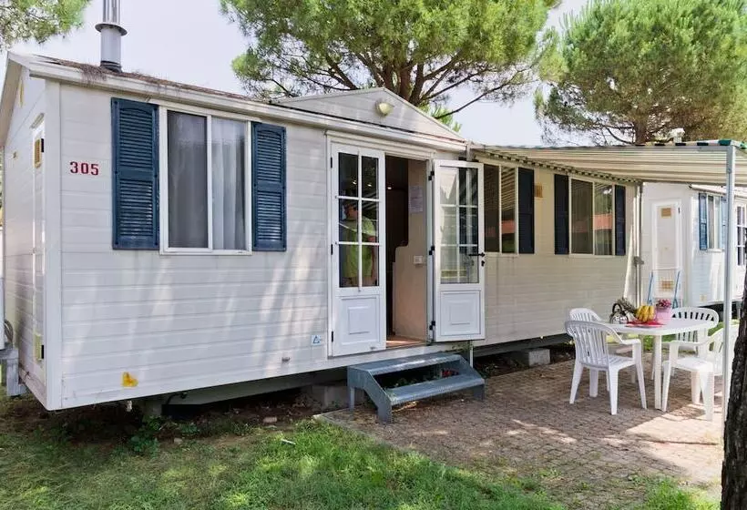 هتل Campeggio Del Garda