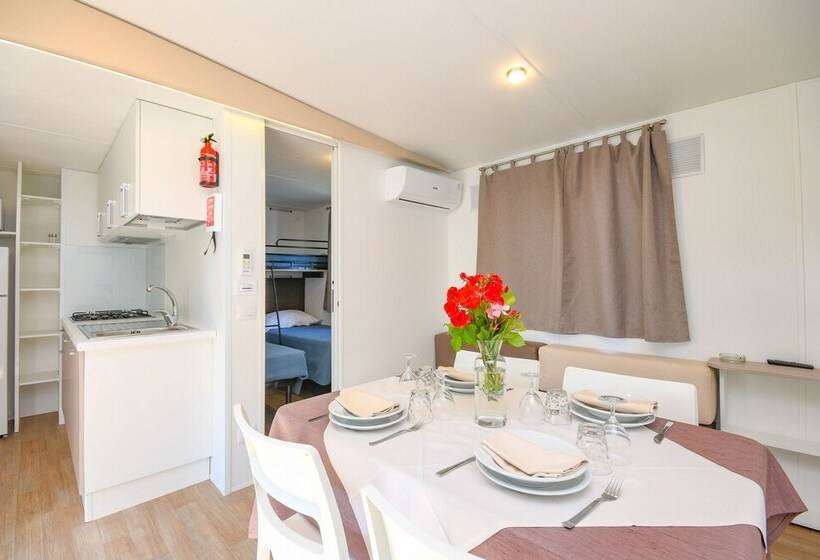 فندق Campeggio Del Garda