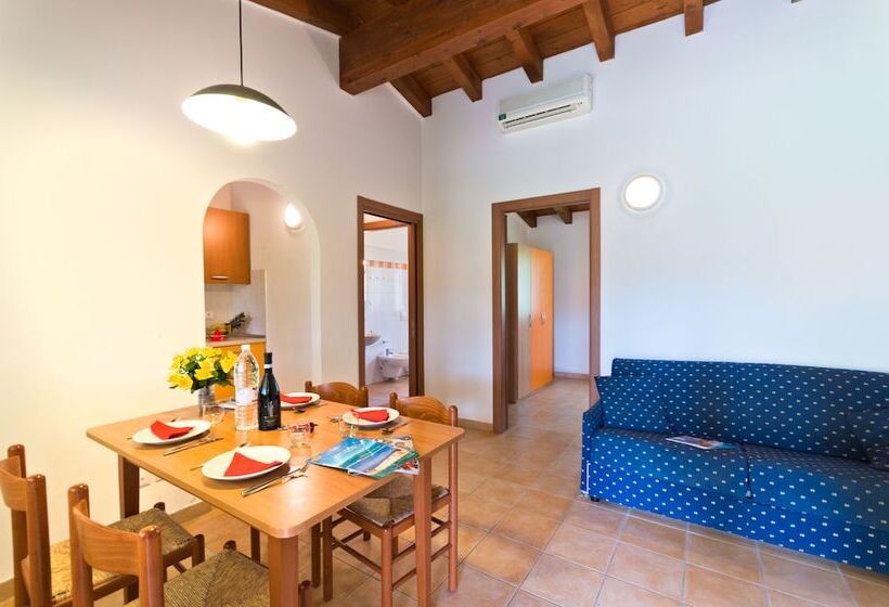 فندق Campeggio Del Garda