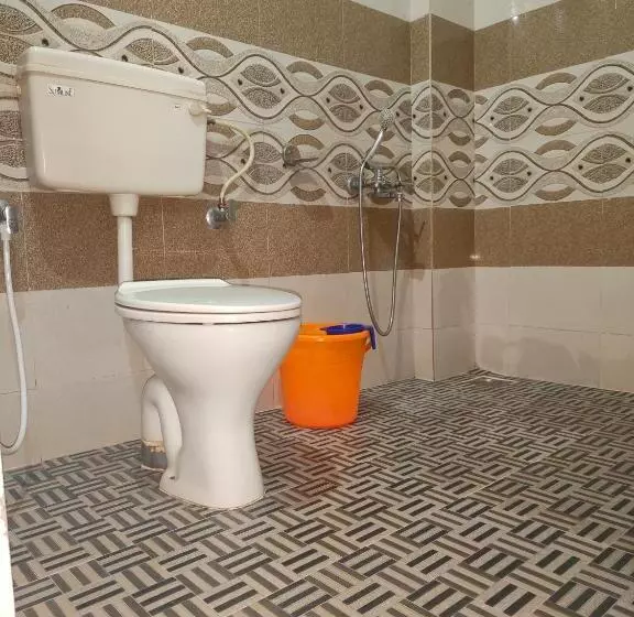 Dubai Hotel & Restaurant Kumarakom