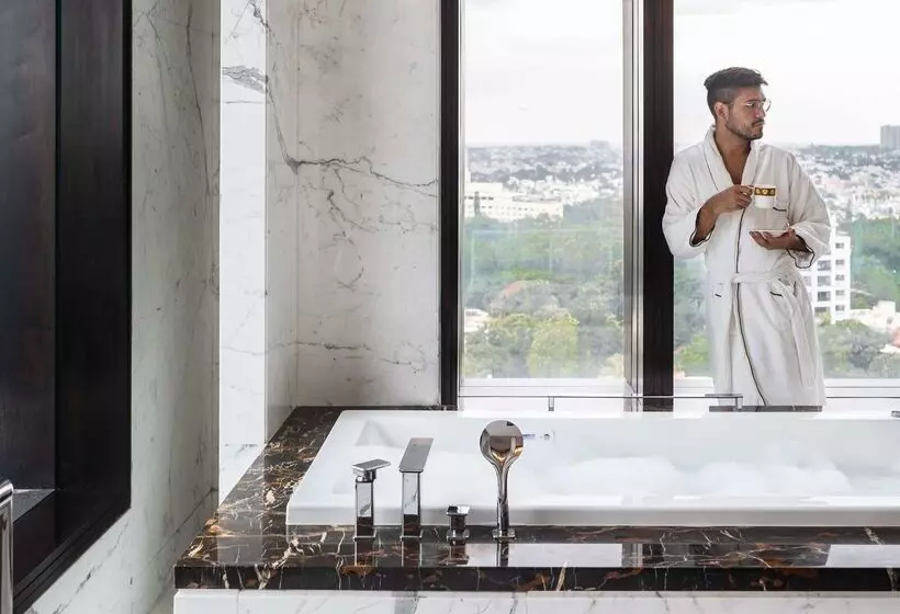 Hotel Shangrila Bengaluru