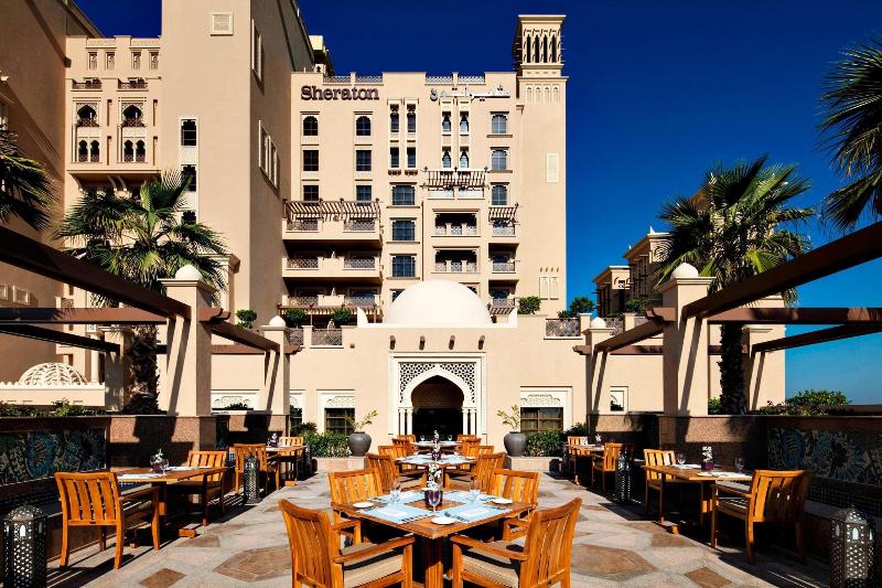 Hotel Sheraton Sharjah Beach Resort And Spa