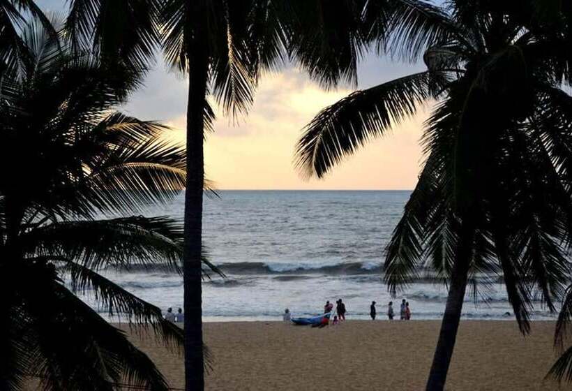 Отель Star Beach Guest House