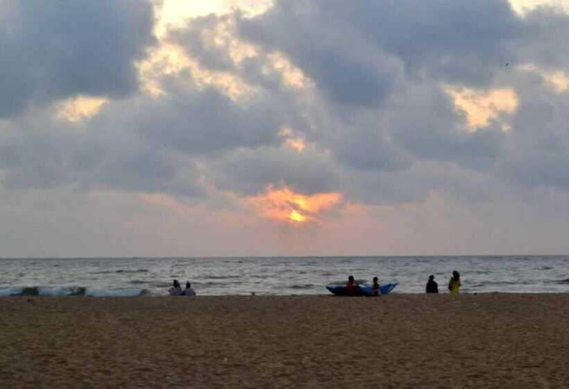 Отель Star Beach Guest House