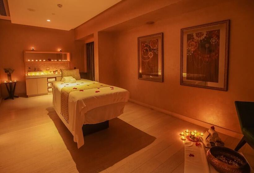 בית מלון כפרי Taj Santacruz