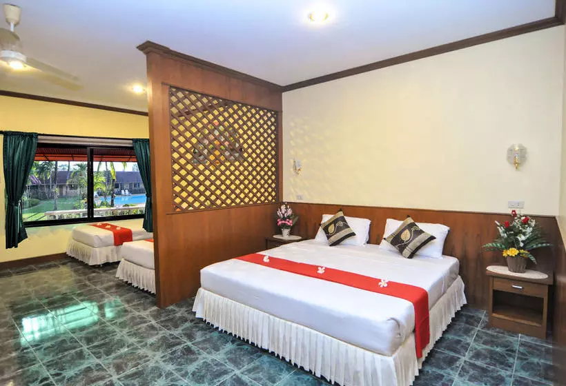 هتل The Golddigger's Resort