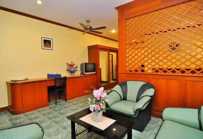هتل The Golddigger's Resort