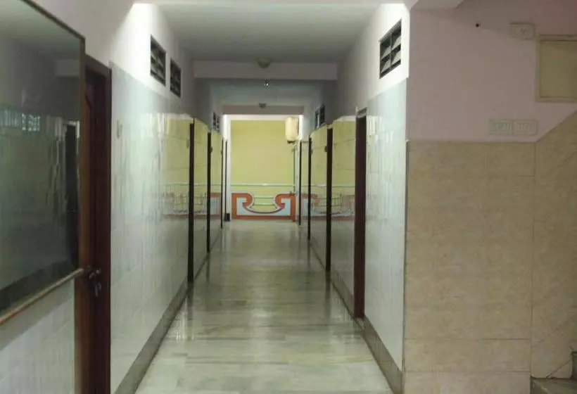 Pension Triplicane Paradise