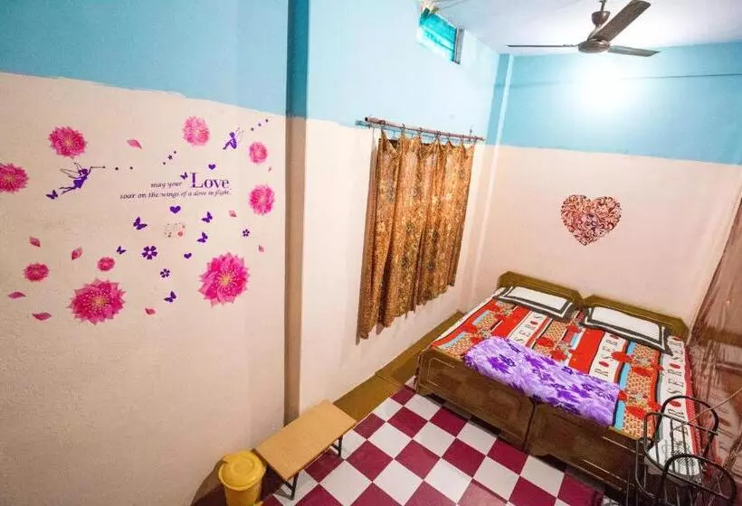 펜션 Somit Paying Guest House