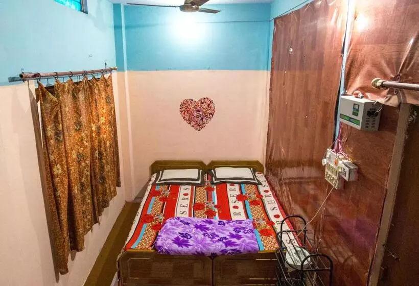 펜션 Somit Paying Guest House