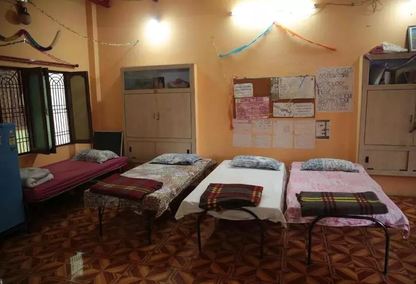 펜션 Somit Paying Guest House