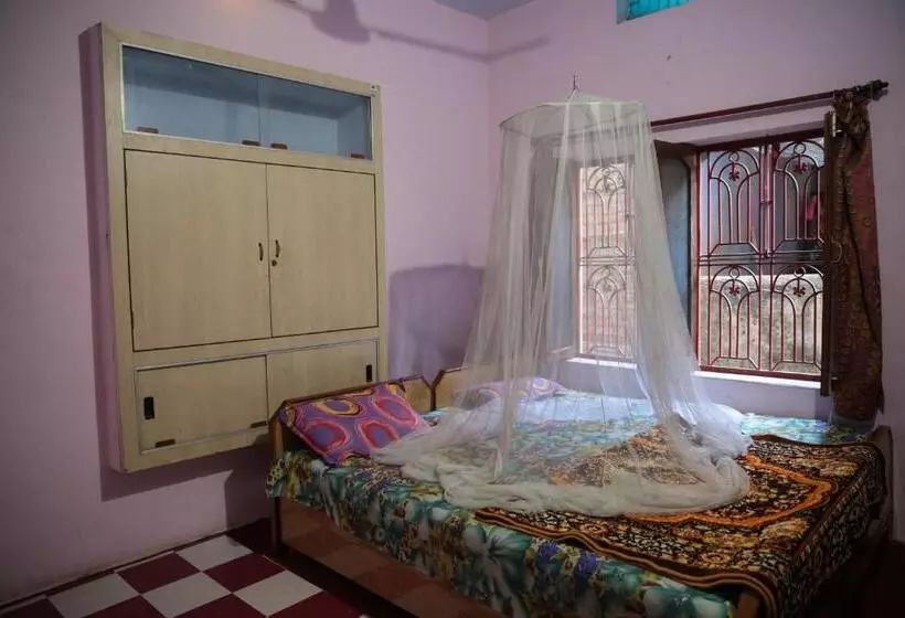 펜션 Somit Paying Guest House