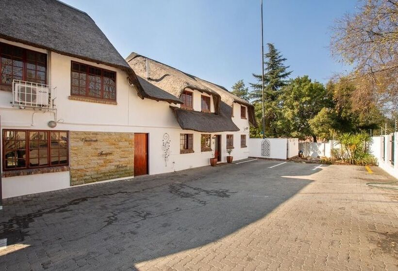 ペンション Villa D Or Guest House