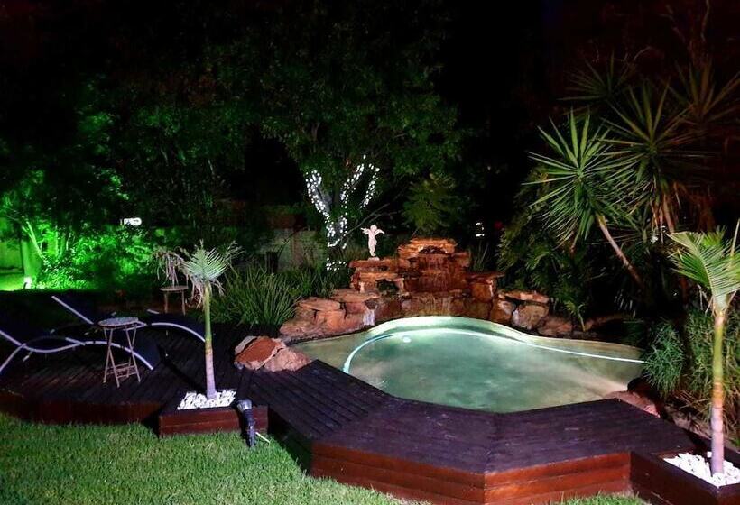 ペンション Villa D Or Guest House