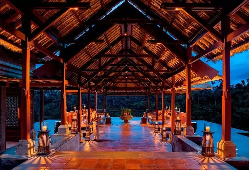 استراحتگاه Mandapa, A Ritz Carlton Reserve