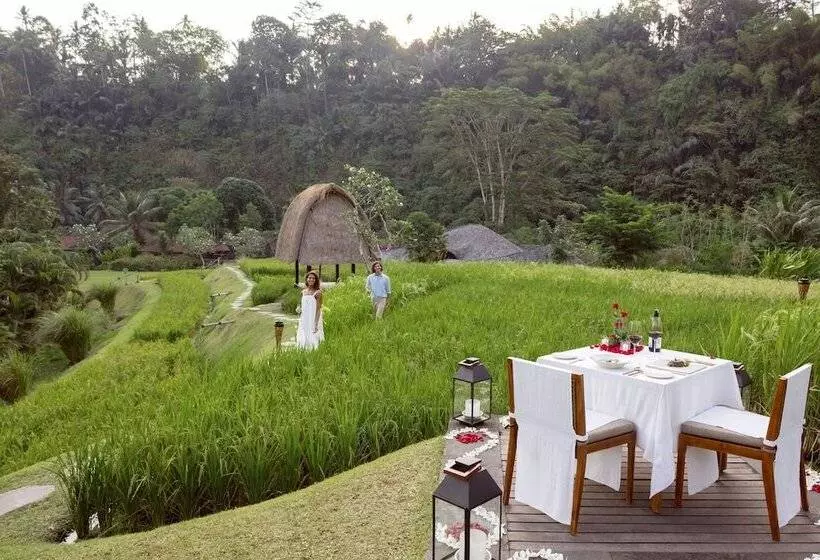 استراحتگاه Mandapa, A Ritz Carlton Reserve