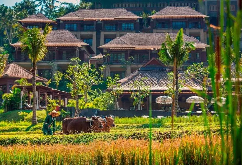 استراحتگاه Mandapa, A Ritz Carlton Reserve
