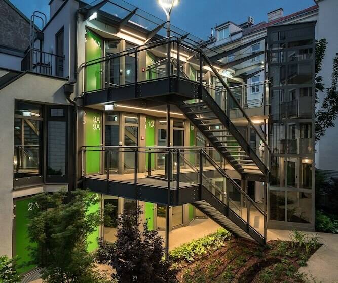 Smart Apart Living   Wien Hauptbahnhof   Self Check In