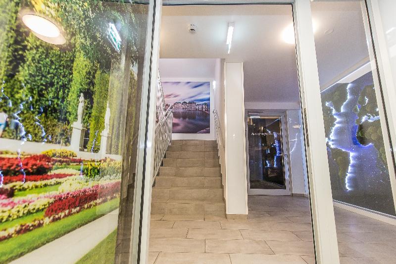 Smart Apart Living   Wien Hauptbahnhof   Self Check In