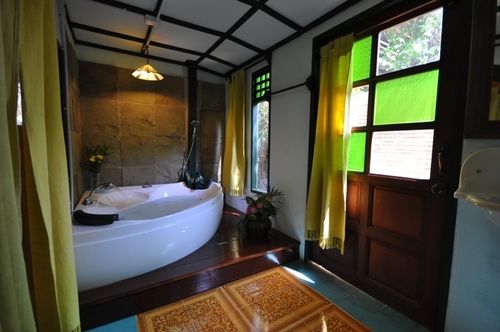 Ayutthaya Bouchic Hostel