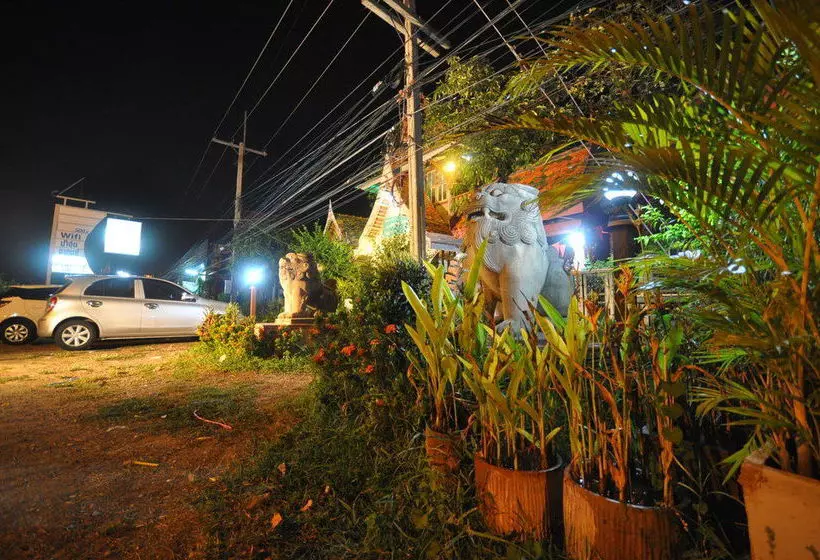 Ayutthaya Bouchic Hostel