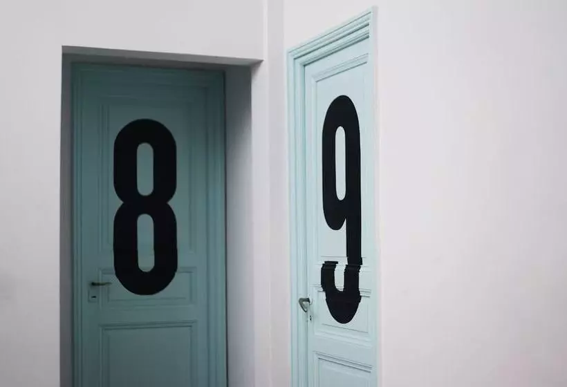 تختخواب و صبحانه Art Factory Soho