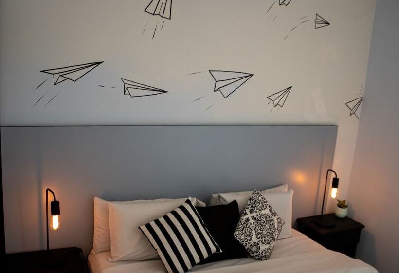 تختخواب و صبحانه Art Factory Soho