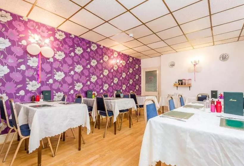 مبيت وإفطار Uk Travel & Hospitality Ltd Ta Canberra