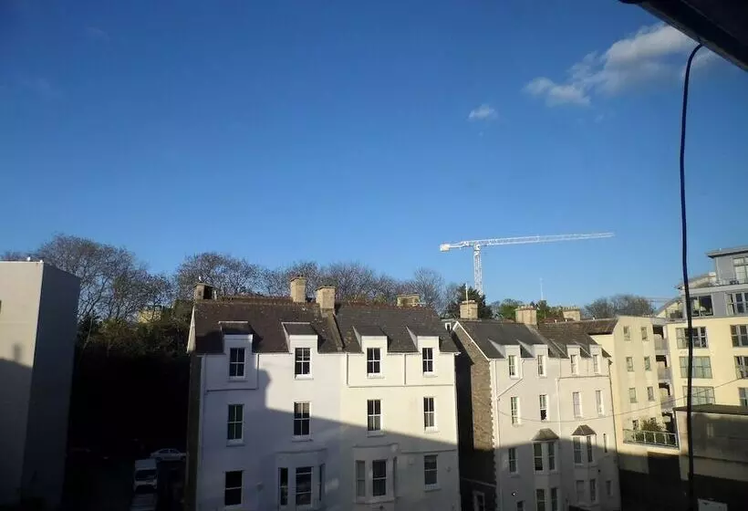 Homestay Bristol   Hostel