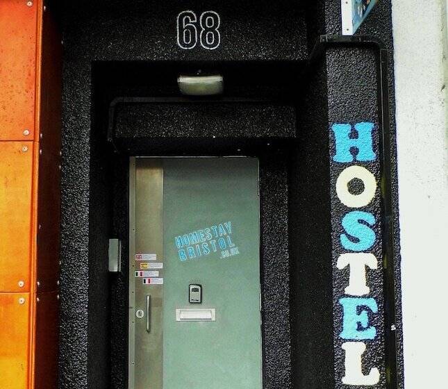 Homestay Bristol   Hostel
