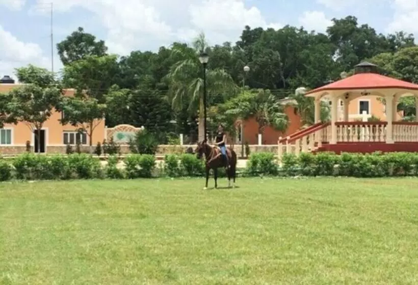 호텔 Los Cedros Uayamon