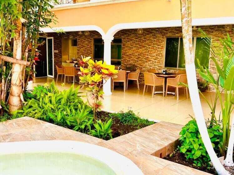 בית מלון כפרי Los Cedros Uayamon