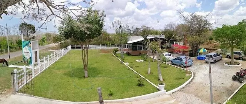 호텔 Los Cedros Uayamon