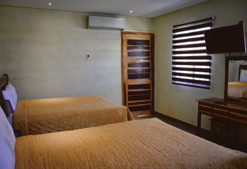 בית מלון כפרי Los Cedros Uayamon