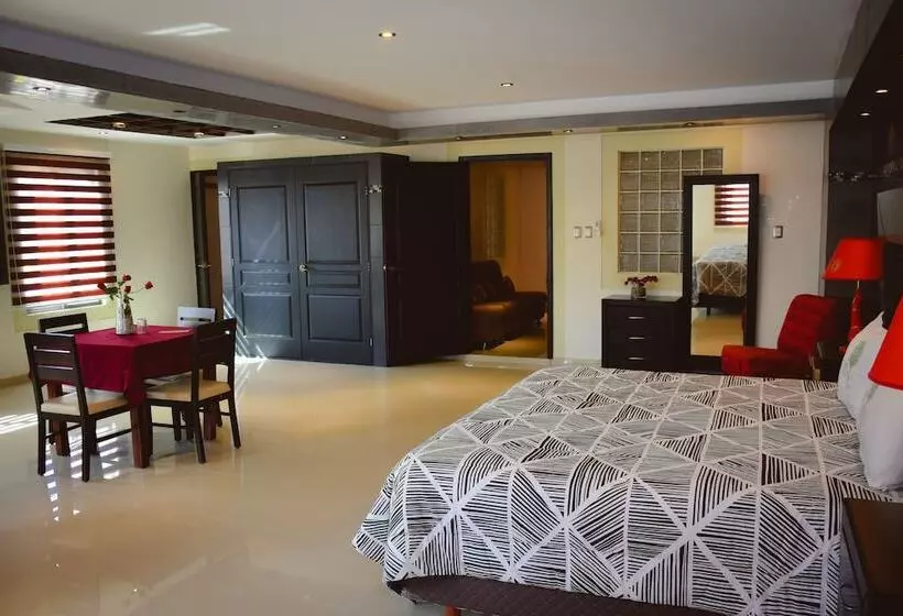 호텔 Los Cedros Uayamon