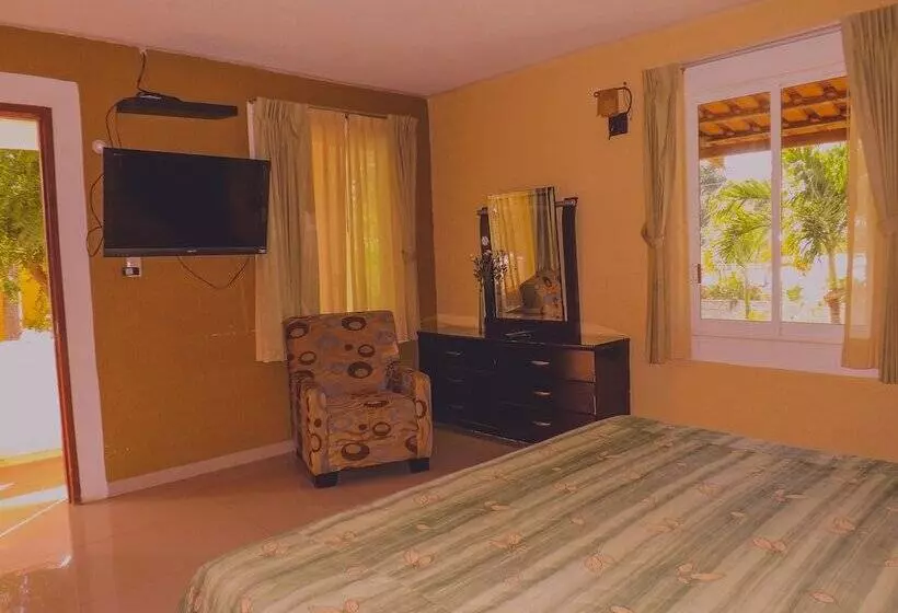 호텔 Los Cedros Uayamon