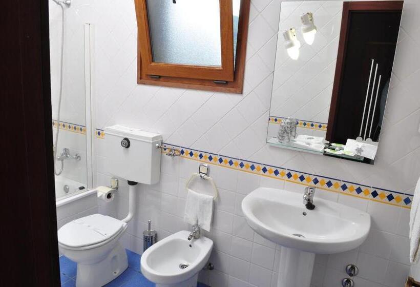 فندق Moderna Do Geres