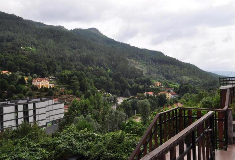 فندق Moderna Do Geres