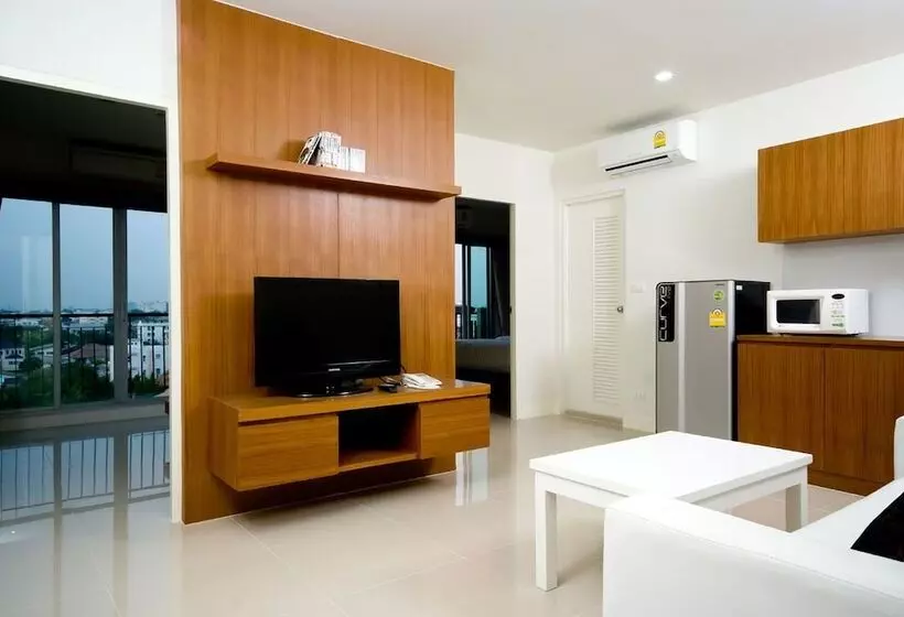 ホテル Pannapat Place