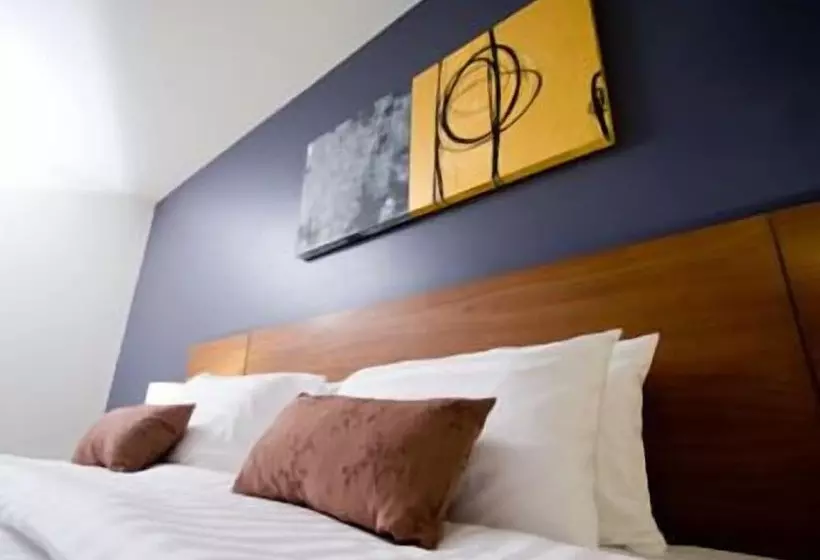 ホテル Pannapat Place