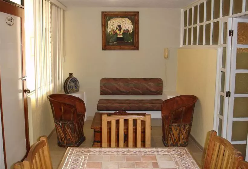 酒店 Suites Moctezuma