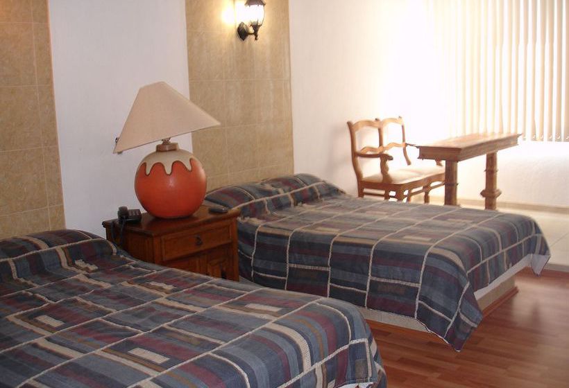 ホテル Suites Moctezuma